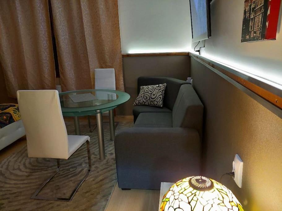 Ujszeged Apartman Ngoại thất bức ảnh