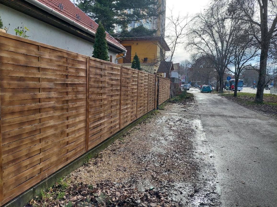 Ujszeged Apartman Ngoại thất bức ảnh