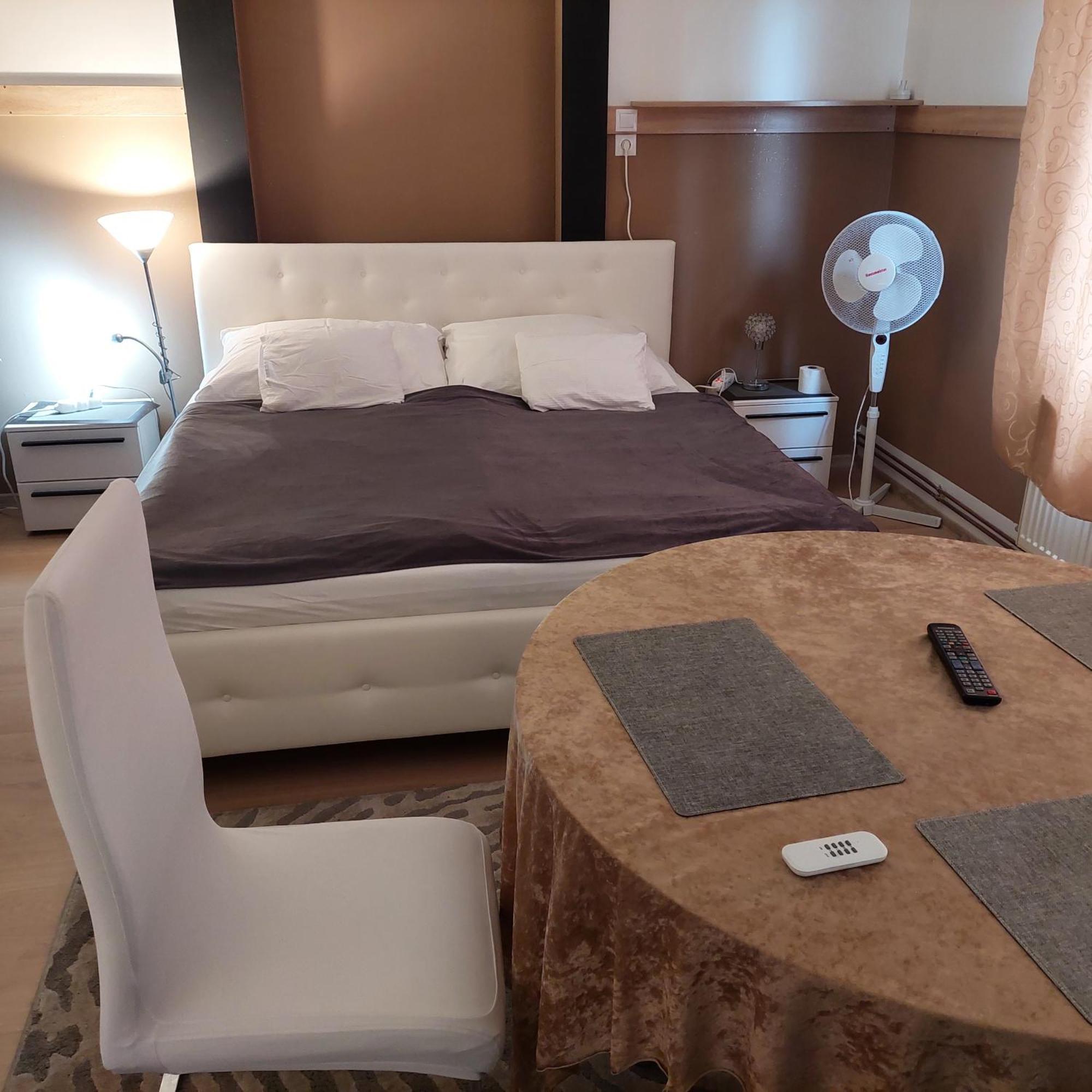 Ujszeged Apartman Ngoại thất bức ảnh
