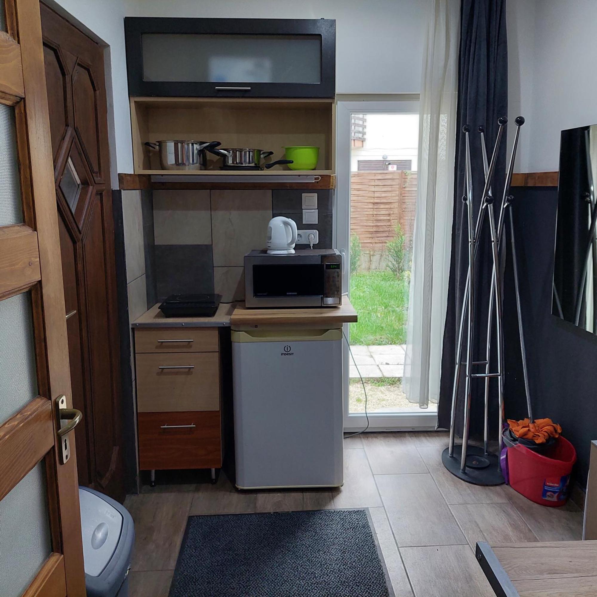 Ujszeged Apartman Ngoại thất bức ảnh