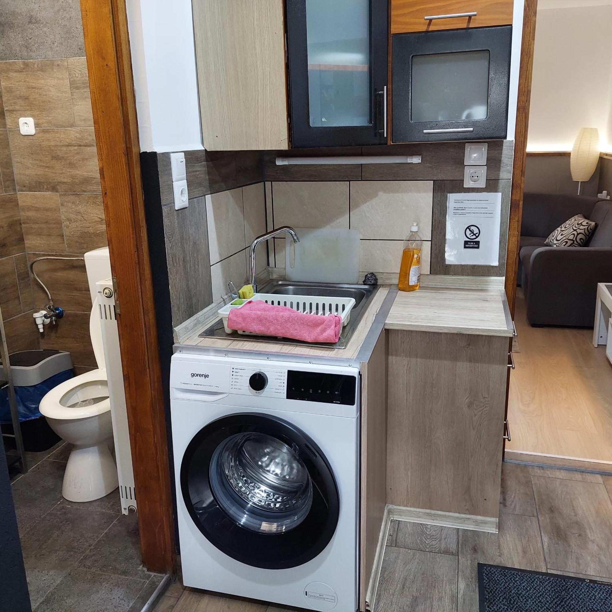 Ujszeged Apartman Ngoại thất bức ảnh