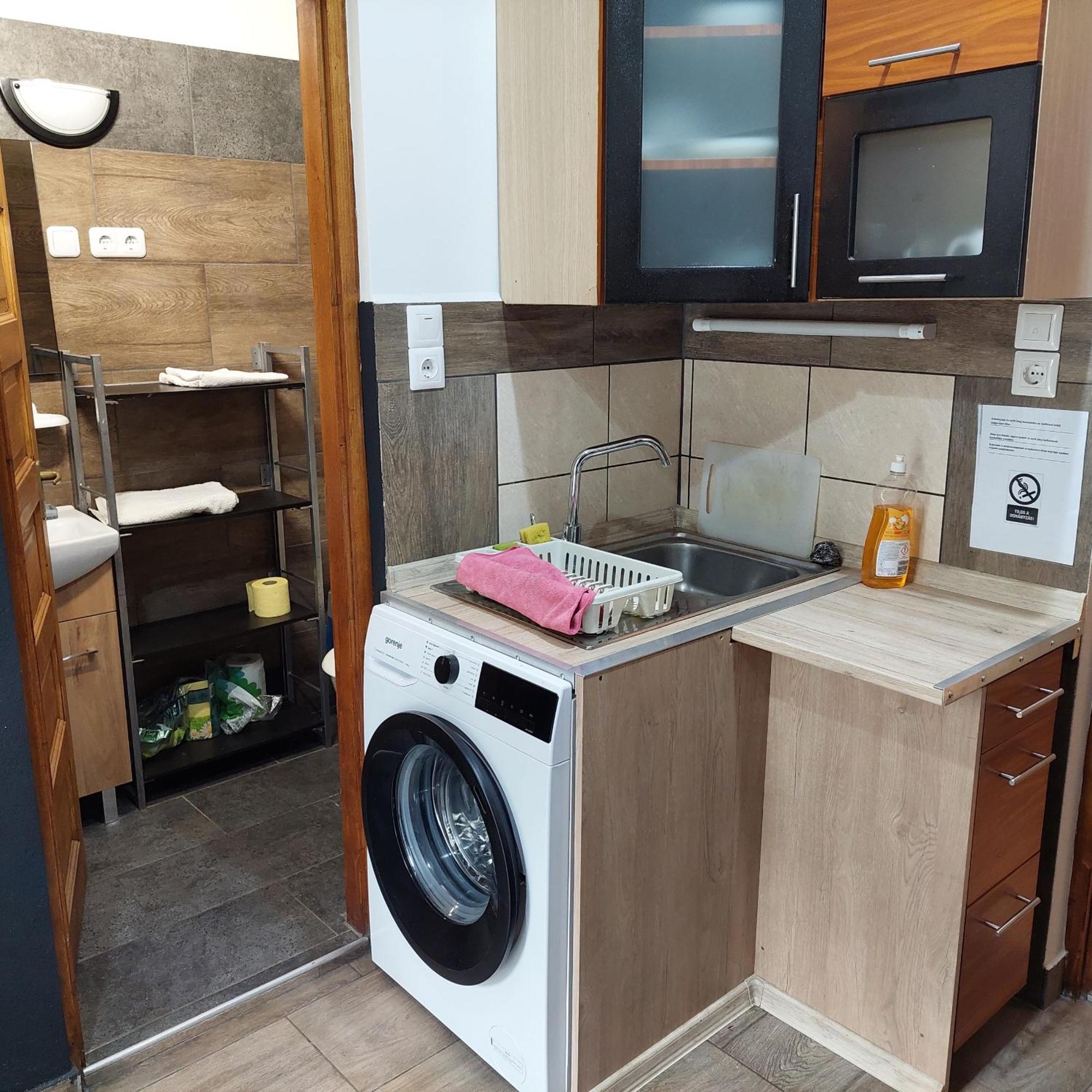 Ujszeged Apartman Ngoại thất bức ảnh
