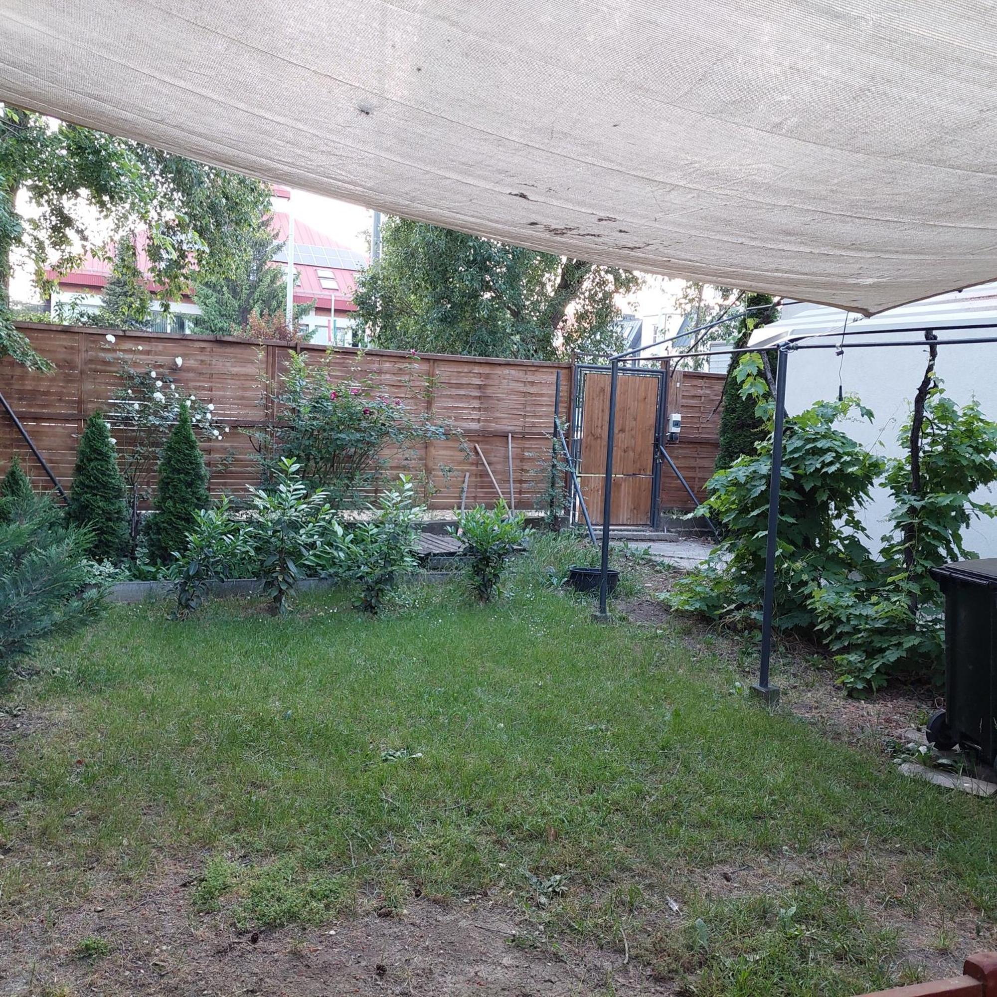 Ujszeged Apartman Ngoại thất bức ảnh